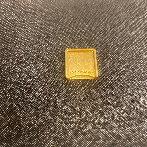 Tory Burch black bag with gold chain - Picture 6 of 9